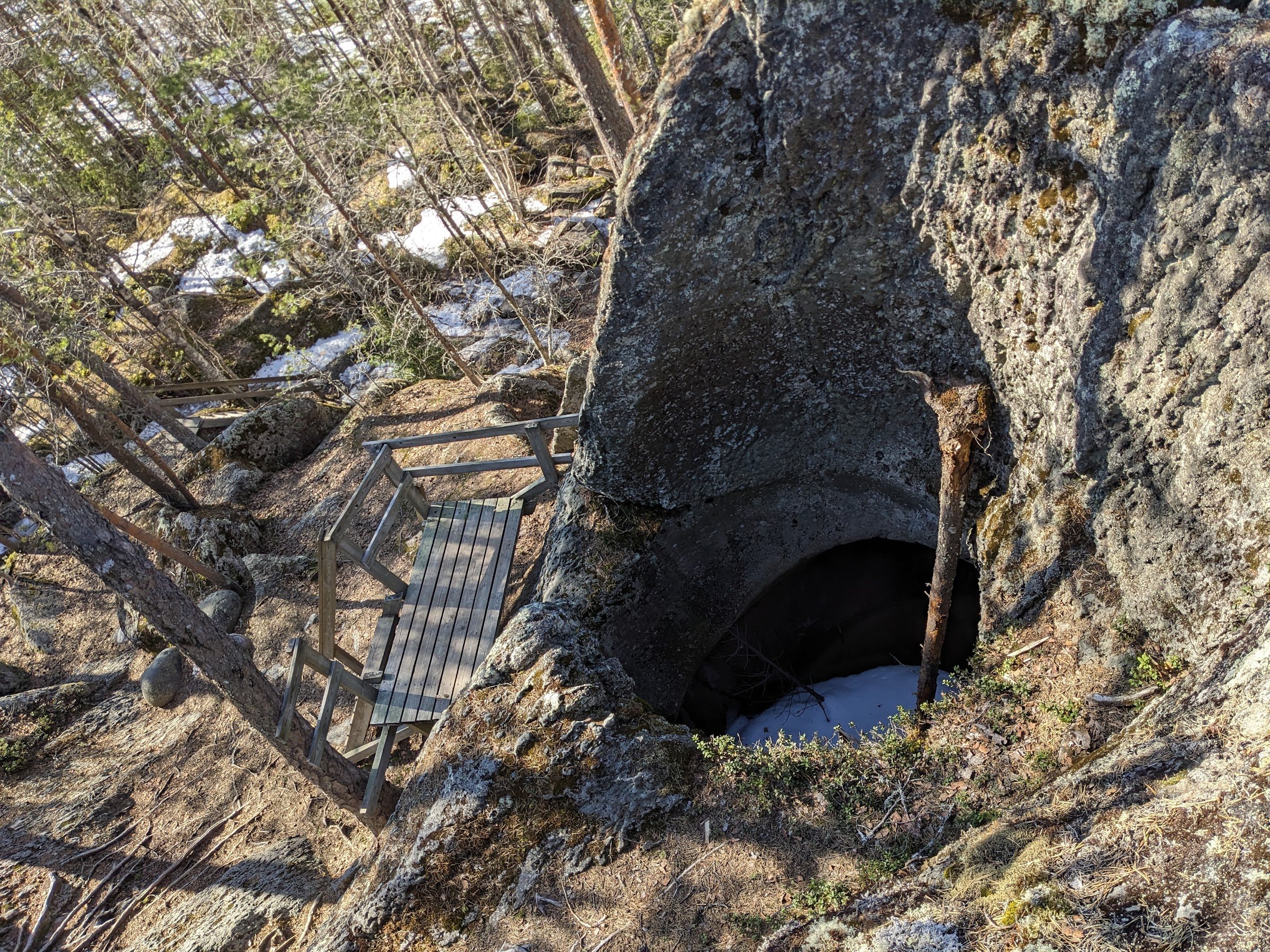 Sukulanrakan Hiidenkirnut (Giant's Kettle, Sukulanrakka)
